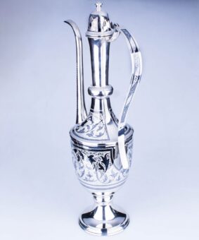 серебряный кувшин для вина