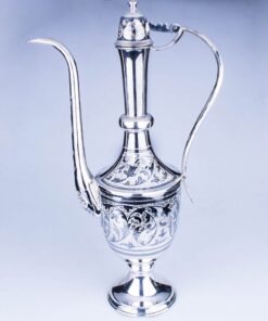 серебряный кувшин для вина