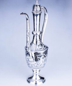 серебряный кувшин для вина