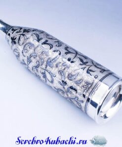серебряная бутылка