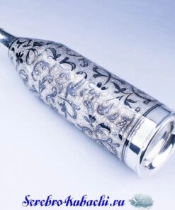 серебряная бутылка