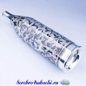 серебряная бутылка