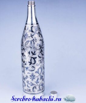 серебряная бутылка