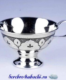 серебряная чайная кружка
