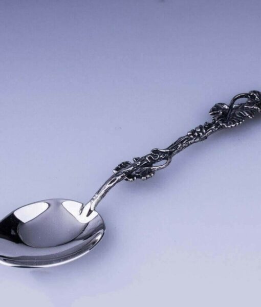 серебряная чайная ложка лоза
