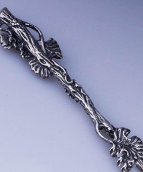 серебряная чайная ложка лоза