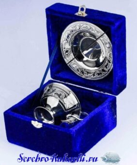 серебряная чайная пара