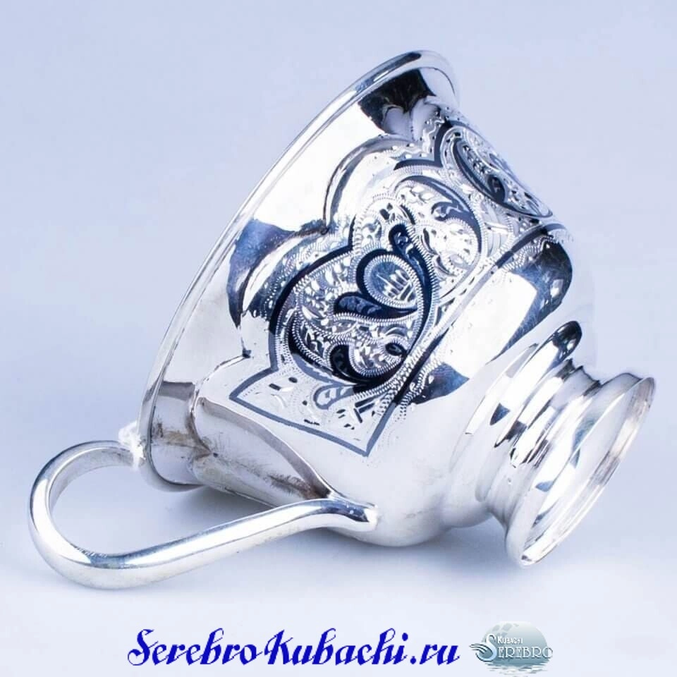 серебряная чайная кружка