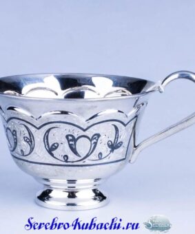 серебряная чайная кружка