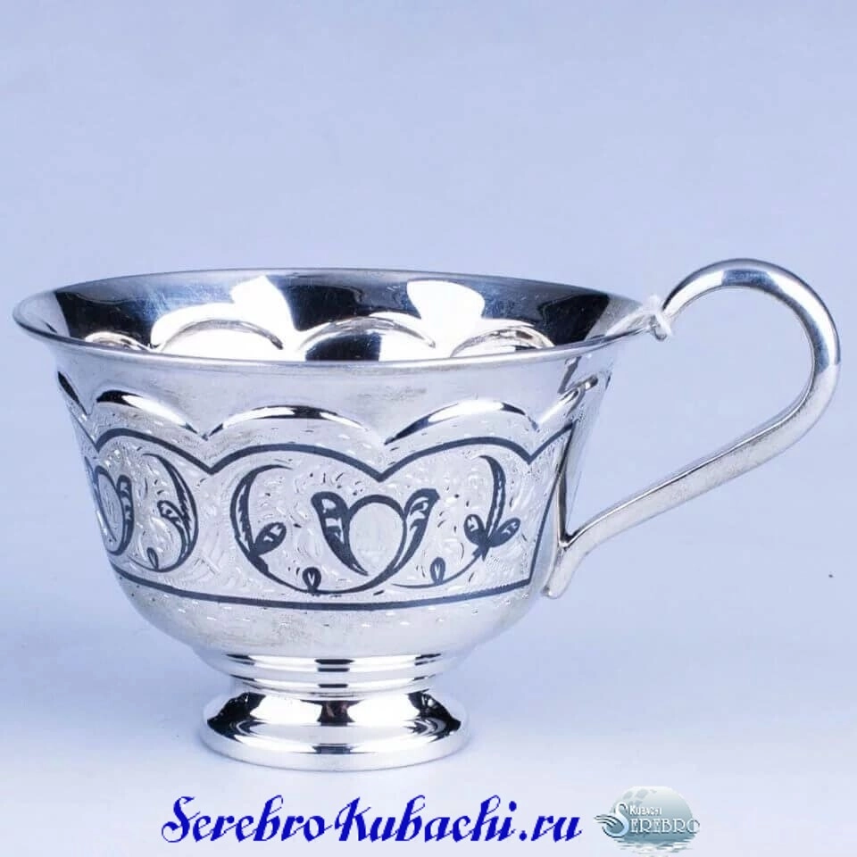 серебряная чайная кружка
