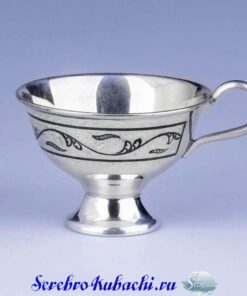 серебряная чайная чашка