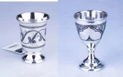 Серебряные рюмки и стопки