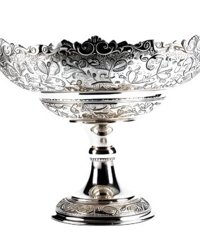 красивая серебряная фруктовница