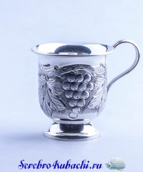Серебряная кружка виноградная лоза 8 серебряная кружка виноградная лоза