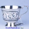 серебряная кружка