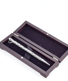 Серебряная ручка в подарок мужчине