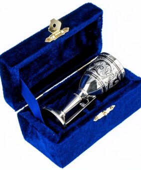 серебряная рюмка с футляром