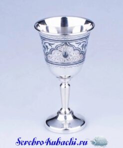 рюмка серебряная на ножке