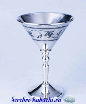 рюмка для мартини