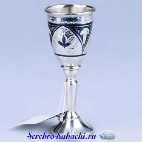 серебряная рюмка для коньяка