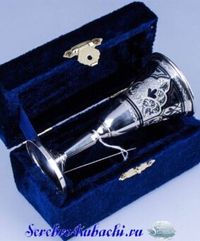 серебряная рюмка на 50 мл