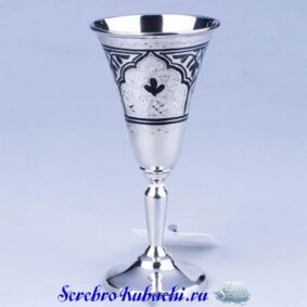 серебряная рюмка на 50 мл