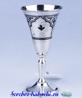 серебряная рюмка на 50 мл