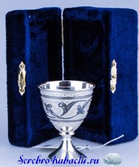 серебряная рюмка под водку