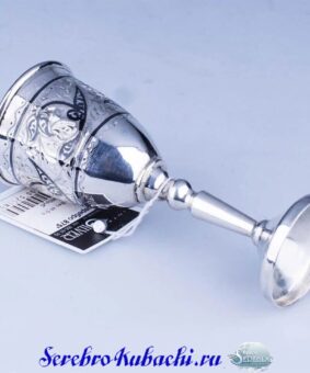 Серебряная рюмка с узором "Кубачи" 6 серебряная рюмка с узором