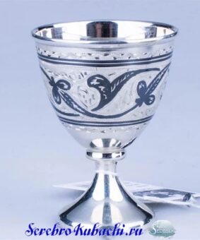 серебряная рюмка под водку