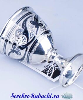 серебряная рюмка под водку