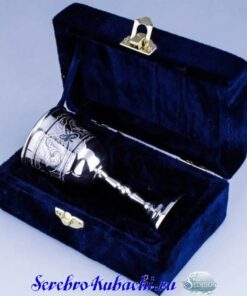 большая серебряная рюмка