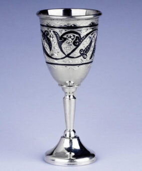 серебряная рюмка с узором кубачи