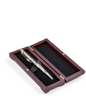 Серебряная шариковая ручка