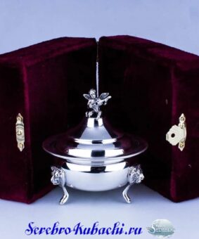 серебряная соусница