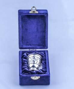 серебряная стопка