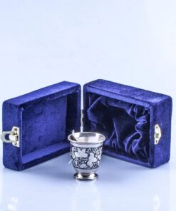 недорогая серебряная стопка