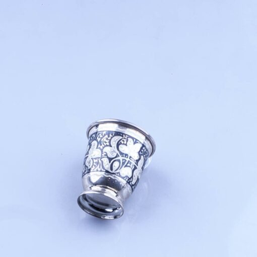 серебряная стопка