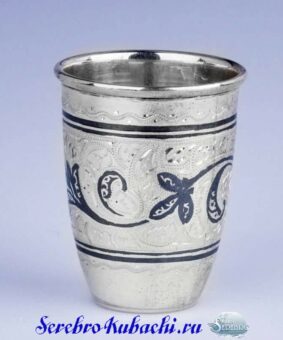 Водочный серебряный сервиз 9 кубачинская серебряная стопка
