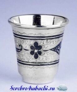серебряная стопка