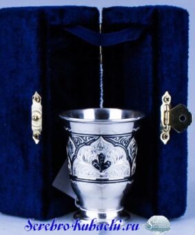 стопка серебряная