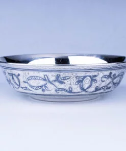 глубокая тарелка из серебра