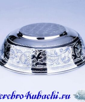 глубокая тарелка из серебра