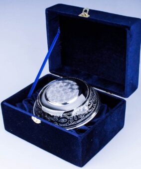 серебряная тарелка с футляром