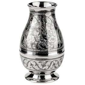 серебряная ваза для цветов