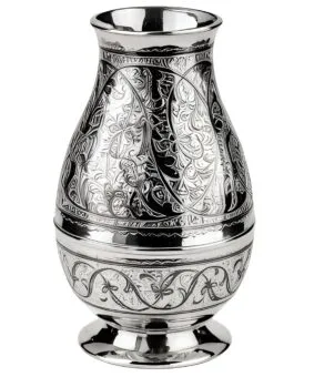 серебряная ваза для цветов