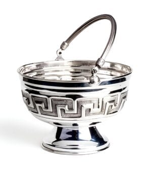 серебряная ваза греческая
