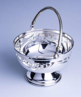 ажурная конфетница