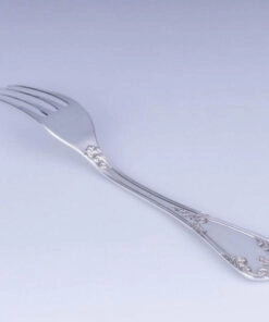 серебряная вилка