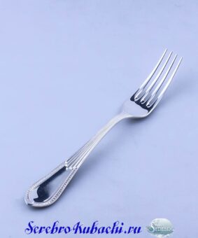 серебряная вилка